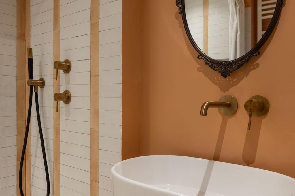 Foscolo 46 - Elegant Family Apartment Триест Экстерьер фото