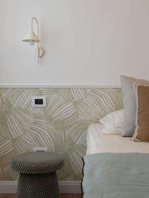 Foscolo 46 - Elegant Family Apartment Триест Экстерьер фото